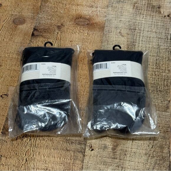 2 PAIRS V-TOE FLIP FLOP BLACK SOCKS SIZE W: 11 And Up M: 10-13 NWT - Picture 2 of 4